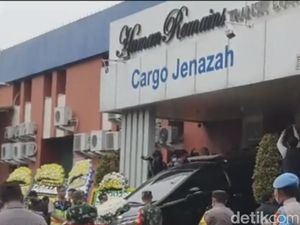 Jenazah Eril Tiba di Indonesia, Netizen Kirim Doa
