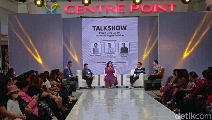 Talkshow dalam rangkaian acara Sumut Fashion Week di Medan