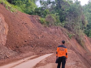 Akses Palopo-Toraja Utara Masih Tertutup Longsor, Pengendara Dialihkan