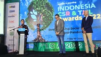 Askrindo meraih penghargaan Indonesia CSR & TJSL Award 2022 Katagori Insurance Sector Industry 2022 dari The Iconomics. Penghargaan diterima langsung oleh Direktur Kepatuhan, SDM dan Manajemen Risiko Askrindo, Kun Wahyu Wardana di Jakarta.