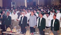 Tema yang diangkat dalam seminar ini yakni Membangun Optimisme Individu, Masyarakat dan Bangsa dalam Menyongsong Cita-cita Indonesia Emas tahun 2045
