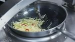 Canggih! Robot Jadi Juru Masak Restoran di China