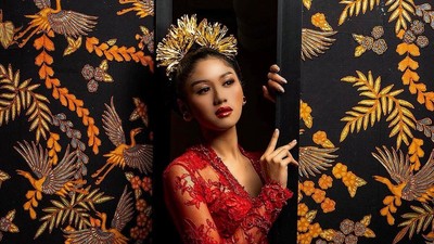 7 Potret Erina Gudono yang Digosipkan Dekat dengan Kaesang