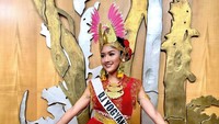 Erina Gudono dan Kaesang digosipkan pacaran gegara unggahan media sosial. (Foto: dok. Instagram @erinagudono)  