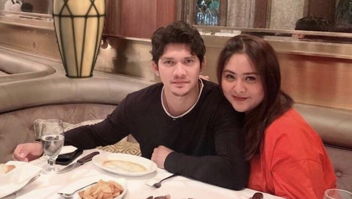 Hobi Makan, Iko Uwais Penggemar Ikan Woku hingga Tomahawk Steak