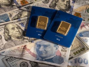 Harga Emas Makassar Hari Ini Turun Tipis Jadi Rp 1.135.000 Per Gram