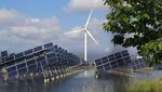 Keren, Hamparan Panel Surya dan Ladang Angin Ini Ada di China