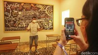 Acara ini juga sekaligus merayakan anniversary penggemar BTS atau disebut ARMY pada 9 Juli.