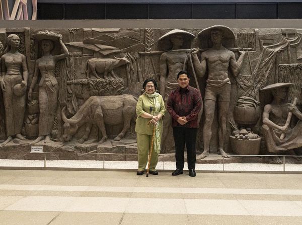 Ketika Megawati Berpose di Relief Pusat Perbelanjaan Sarinah