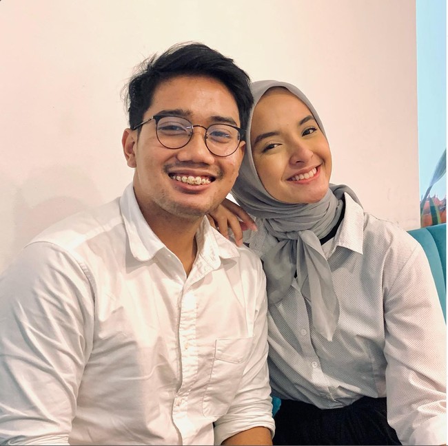 Kepergian Emmeril Kahn Mumtadz atau yang biasa disapa Eril tentunya membawa kepedihan mendalam bagi pihak keluarga. Tak hanya keluarga, sang kekasih, Nabila Ishma juga tampak menyampaikan kesedihannya melalui akun Instagram pribadinya. Foto: Instagram/@nabilaishma