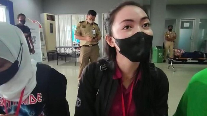 Pekerja imigran yang dideportasi dari Malaysia akibat tidak memiliki kelengkapan dokumen.