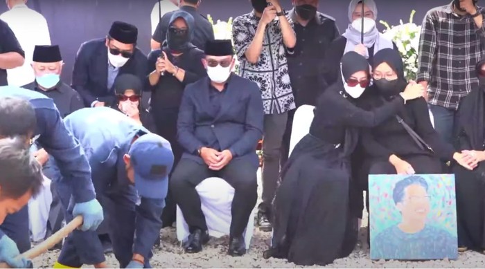 Pemakaman putra Ridwan Kamil Eril di Bandung