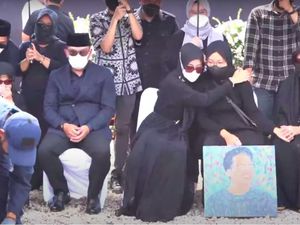 Ridwan Kamil Kisahkan 14 Hari Penuh Makna dalam Sepenggal Cinta untuk Eril