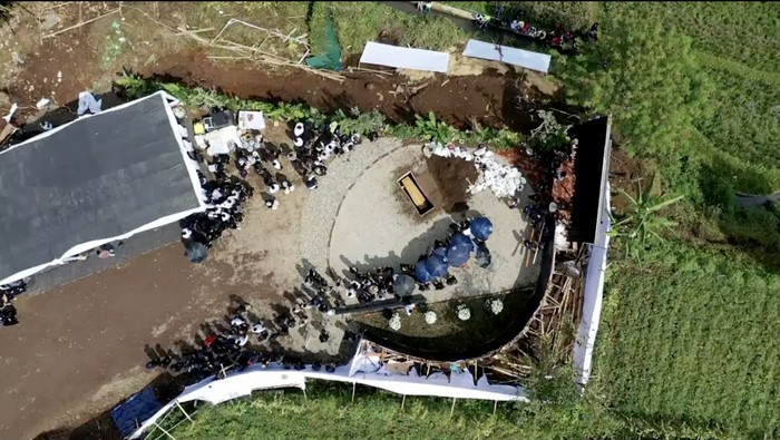Penampakan Tempat Peristirahatan Terakhir Eril dari Udara Penampakan Tempat Peristirahatan Terakhir Eril dari Udara
