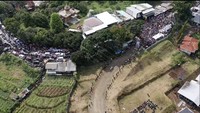 Setelah ditemukan, jenazah Eril dibawa dari Swiss dan tiba di Bandara Soekarno Hatta pada Minggu (12/6). Jenazah Eril kemudian dibawa ke Gedung Pakuan Bandung untuk disemayamkan sebelum dikebumikan di Cimaung.