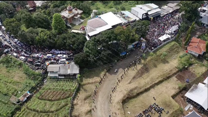 Penampakan Tempat Peristirahatan Terakhir Eril dari Udara Penampakan Tempat Peristirahatan Terakhir Eril dari Udara