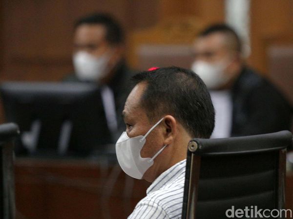 Penyuap Bupati Langkat Bacakan Pledoi