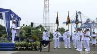 Kepala Staf Angkatan Laut (KSAL) Laksamana Yudo Margono melantik Laksamana Muda Abdul Rasyid jadi Pangkoarmada RI di Komplek Satuan Kapal Koarmada I, Tanjung Priok, Senin (13/6/2022).