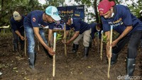 Diketahui, kegiatan itu bertema Semangat Restorasi Merawat Bumi. Hadir dalam acara ini antara lain Ketua Fraksi Partai Nasdem Robert Rouw, Ketua Umum Garda Pemuda NasDem (GPND) Prananda Surya Paloh, Menteri Lingkungan Hidup dan Kehutanan Siti Nurbaya, dan Sekjen DPP Partai NasDem Johnny G Plate.