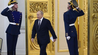 Presiden Putin Hadiri Perayaan Hari Rusia, Tampak Sehat-sehat Saja