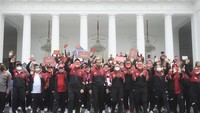 Adapun rincian medali itu yakni 69 emas, 91 perak, dan 81 perunggu. Dengan jumlah medali itu, Indonesia mampu mengunci posisi ketiga di klasemen akhir medali SEA Games 2021.