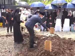 Eril Dimakamkan di Cimaung Bandung, Ini Lokasinya