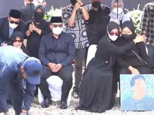 Aliran Doa hingga Empati yang Besarkan Hati Ridwan Kamil