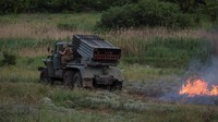 Gempuran rudal Rusia juga terlihat di Kota Bakhmut, Donetsk, 12 Juni 2022.