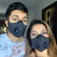 Albany merupakan anak Sarah Azhari dan Pedro Carrascalao, pengusaha yang juga putra mantan gubernur Timor Timur Mario Viegas Carrascalao. Foto: Instagram/@sazarita