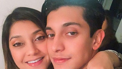 8 Potret Artis dan Putra Gantengnya yang Beranjak Dewasa, Bak Bareng Pacar