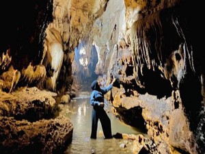 Wisata Baru di Pangandaran: Goa Nyalindung dengan Air Awet Muda