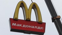 Nama-nama tersebut telah didaftarkan di Rospatent Rusia. McD membuka gerai pertama di Moskow pada 31 Januari 1990. Di Rusia, McD tak sekadar BicMac dan kentang goreng. Namun ini juga menjadi salah satu sejarah Rusia yang akhirnya membuka diri untuk dunia luar.