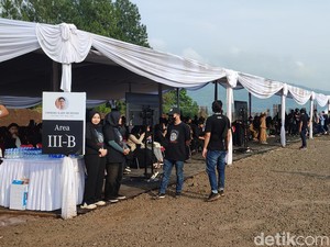 Warga Boleh Nyekar ke Makam Eril, Asalkan Tertib!