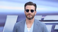 Ada adegan gay dalam film Lightyear yang membuat film ini jadi batal tayang di beberapa negara. (Foto: FilmMagic/Neil Mockford)