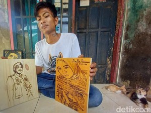 Kisah Asep, Anak Jalanan Subang yang Mahir Bikin Lukisan Bakar
