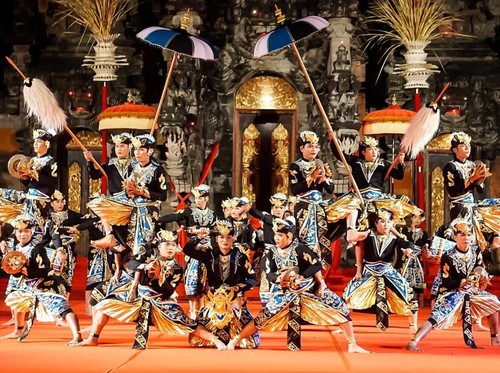 Baleganjur Duta Kota Denpasar - Inilah agenda atau jadwal Pesta Kesenian Bali (PKB) 2022 hari ini ya! Ada kriyaloka wayang klasik hingga pementasan baleganjur.