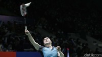Julie Dawall Jakobsen harus mengakui keunggulan Marin dengan skor  21-17 dan 21-17.