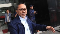 Selain itu, Ketum PAN Zulkili Hasan kabarnya juga sudah berkomunikasi dengan Presiden Jokowi.