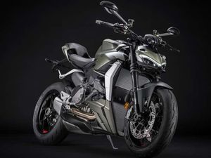 Sangar! Ini Pilihan Warna Baru Ducati Streetfighter V2 2022
