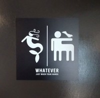 fotoinet Tak Monoton, Ini Tanda Pembeda Toilet Pria dan Wanita