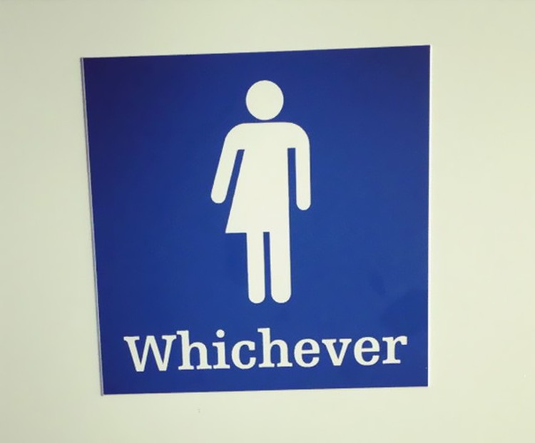 fotoinet Tak Monoton, Ini Tanda Pembeda Toilet Pria dan Wanita fotoinet Tak Monoton, Ini Tanda Pembeda Toilet Pria dan Wanita