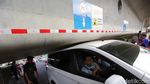 Melihat Lebih Dekat Girder Kereta Cepat yang Nempel di Jembatan Bekasi