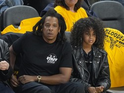 Viral Penampilan Blue Ivy Nonton Basket Bareng Jay Z, Dipuji Mirip Beyonce