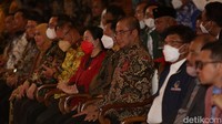 Kemudian, pada tanggal 14 Oktober 2022 hingga 21 Juni 2023 KPU akan melakukan pemutakhiran data pemilih dan penyusunan daftar pemilih.