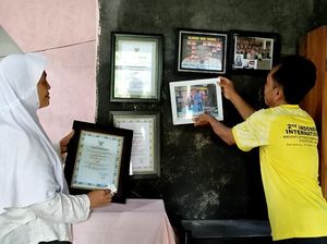 Tangis Bahagia Ortu di Pacitan Saat Luluk Diana Juarai Angkat Besi Dunia