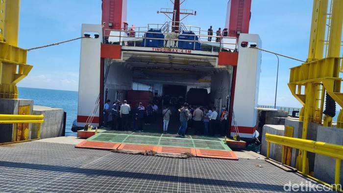 Pelabuhan Jangkar Situbondo