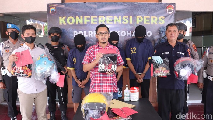 Polres Sukoharjo menangkap pelaku penganiayaan terhadap kakek dan cucu. (foto dok Polres Sukoharjo).