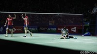  Pertarungan Chen Qing Chen/Jia Yi Fan vs Baek Ha Na/Lee Yu Lim tersaji dalam babak 32 besar Indonesia Open 2022 di Istora Senayan, Jakarta, Selasa (14/6/2022).