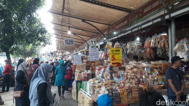 pungli di pasar wisata cheng hoo