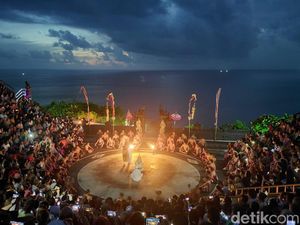 Wajib Nonton Tari Kecak Saat Liburan ke Bali